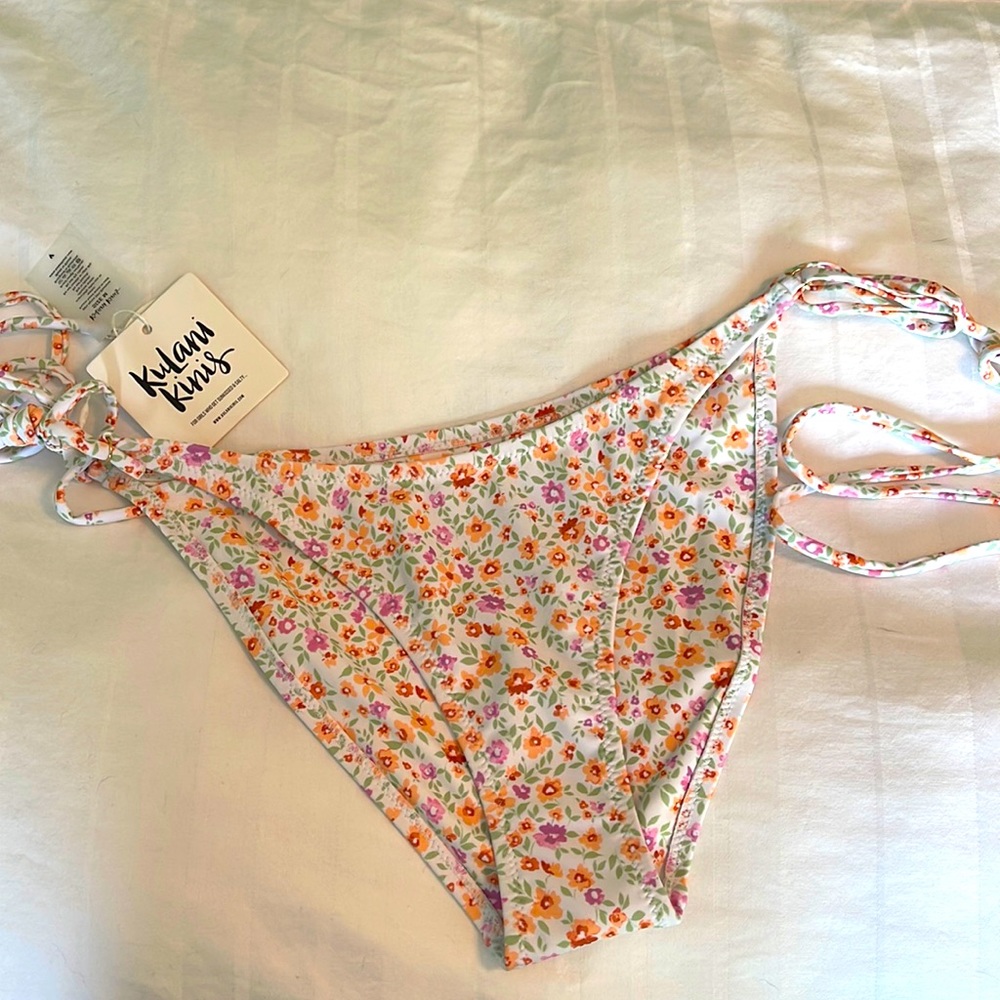 NWT kulani kinis tie side bikini
